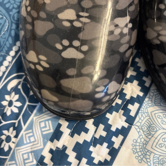 Slogger Paw Print Clogs, sz 10 - Picture 3 of 8